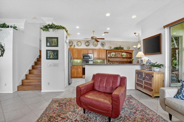 169 Barefoot Cove, Hypoluxo, FL 33462