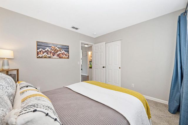 201 Stavros Ct, Roseville, CA 95678