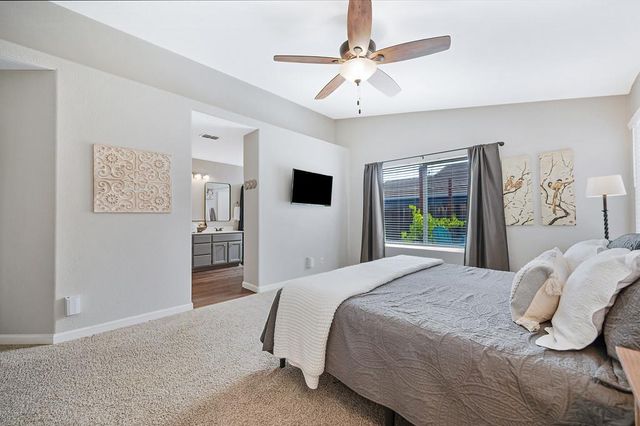 201 Stavros Ct, Roseville, CA 95678