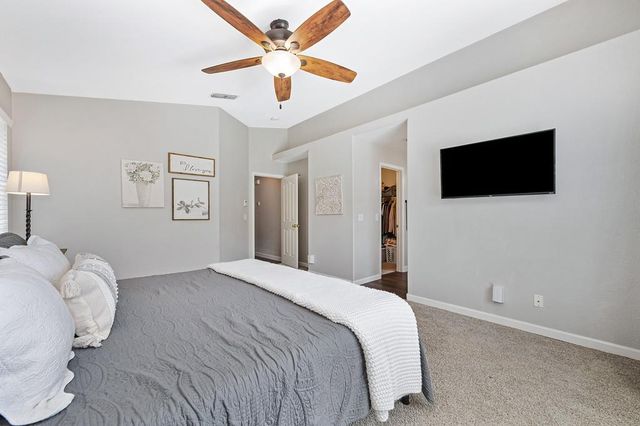 201 Stavros Ct, Roseville, CA 95678