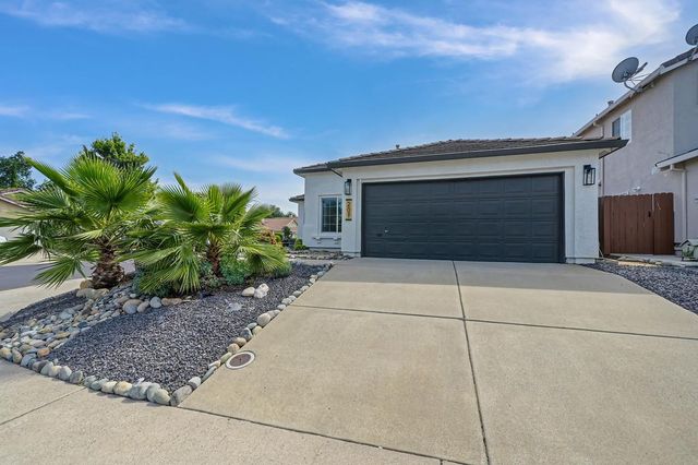 201 Stavros Ct, Roseville, CA 95678