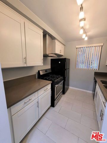 1132 S Oakhurst 2, Los Angeles, CA 90035
