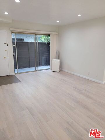 1132 S Oakhurst 2, Los Angeles, CA 90035