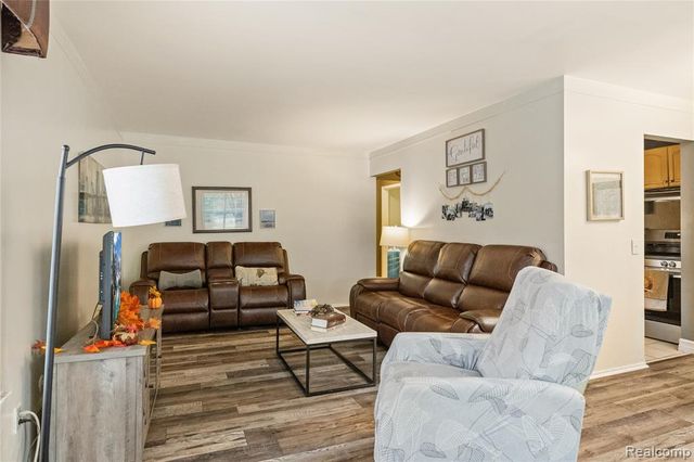 635 E Fox Hills Drive 41, Bloomfield Hills, MI 48304