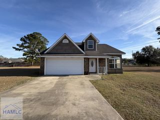 119 Thornbrush Court NE, Ludowici, GA 31316