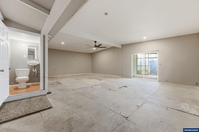 2375 Porter St, Lebanon, OR 97355