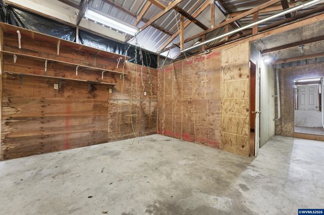 2375 Porter St, Lebanon, OR 97355