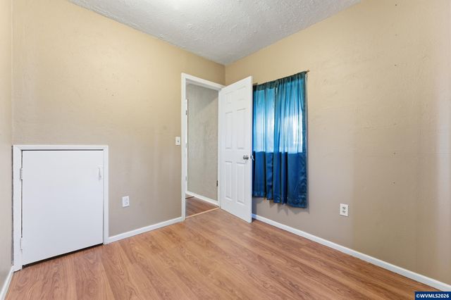 2375 Porter St, Lebanon, OR 97355