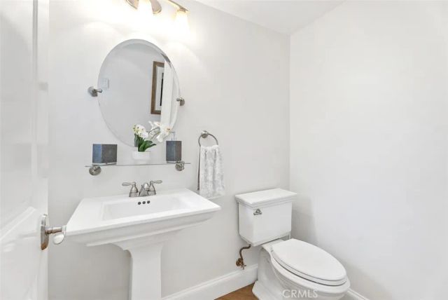 1015 Nottingham Road, Newport Beach, CA 92660