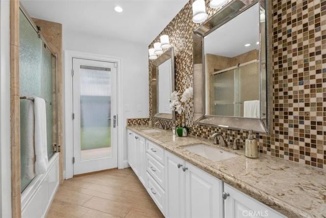 1015 Nottingham Road, Newport Beach, CA 92660