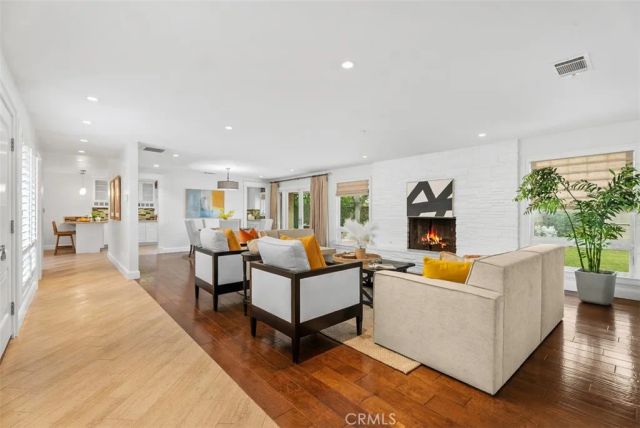 1015 Nottingham Road, Newport Beach, CA 92660