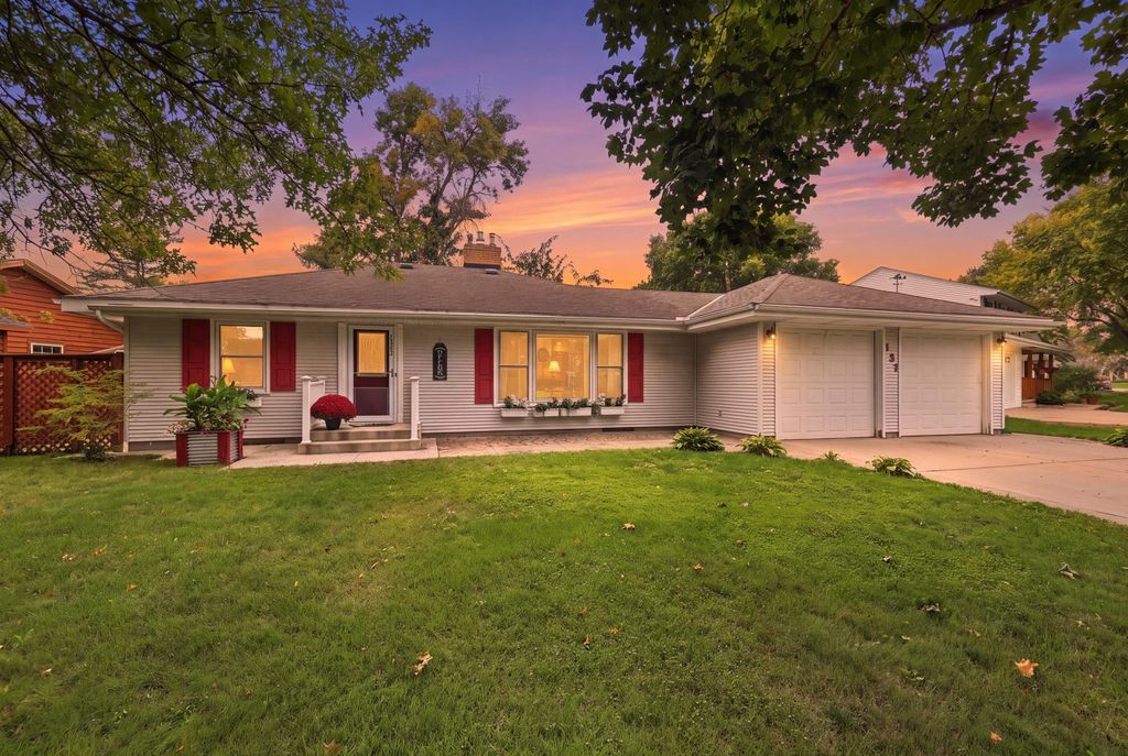 137 N Morningside Drive, Le Sueur, MN 56058 — exterior