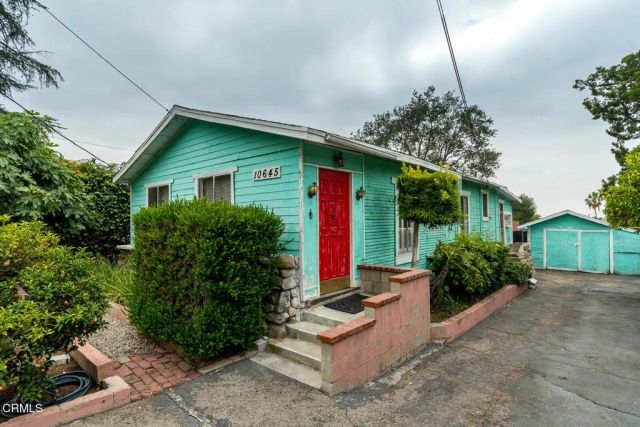 10645 Mount Gleason Avenue, Sunland, CA 91040