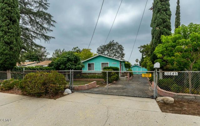 10645 Mount Gleason Avenue, Sunland, CA 91040