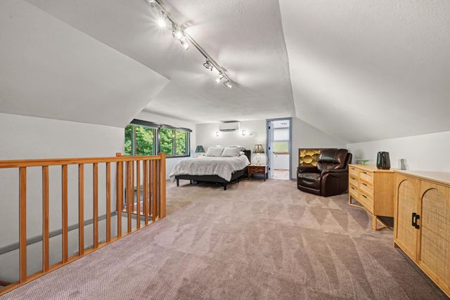885 Old Lexington Avenue, Saint Paul, MN 55116