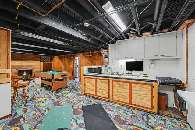 885 Old Lexington Avenue, Saint Paul, MN 55116