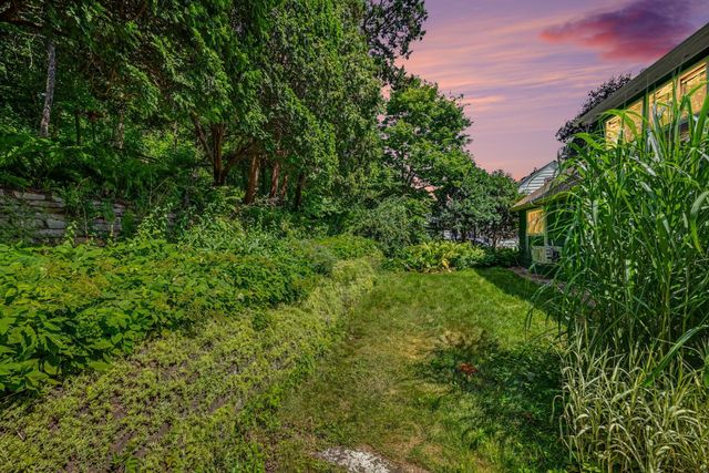 885 Old Lexington Avenue, Saint Paul, MN 55116