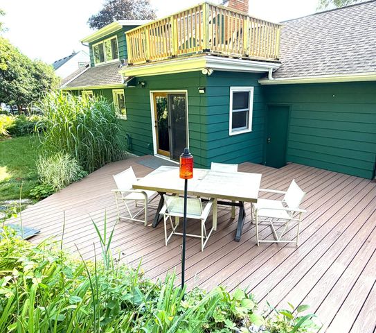 885 Old Lexington Avenue, Saint Paul, MN 55116