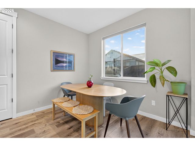 11715 Se DOG MOUNTAIN Ter, Happy Valley, OR 97086