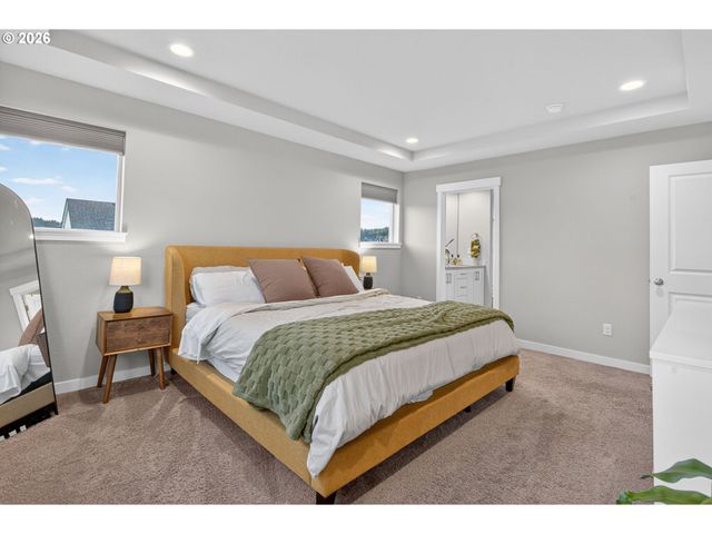 11715 Se DOG MOUNTAIN Ter, Happy Valley, OR 97086