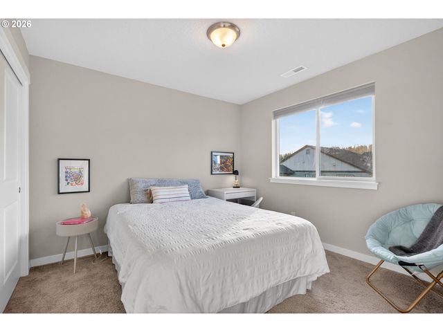 11715 Se DOG MOUNTAIN Ter, Happy Valley, OR 97086