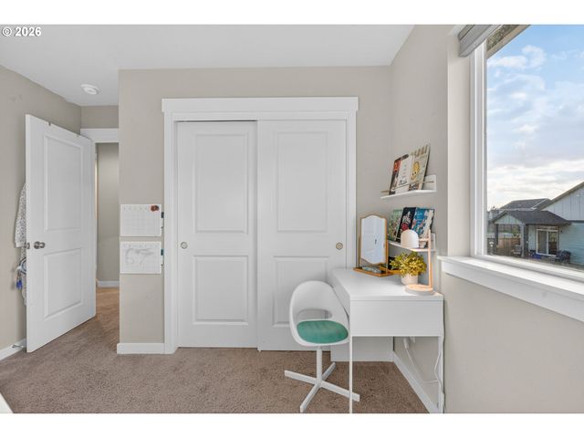 11715 Se DOG MOUNTAIN Ter, Happy Valley, OR 97086