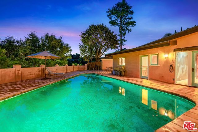 16141 Bayberry Place, Sherman Oaks, CA 91403