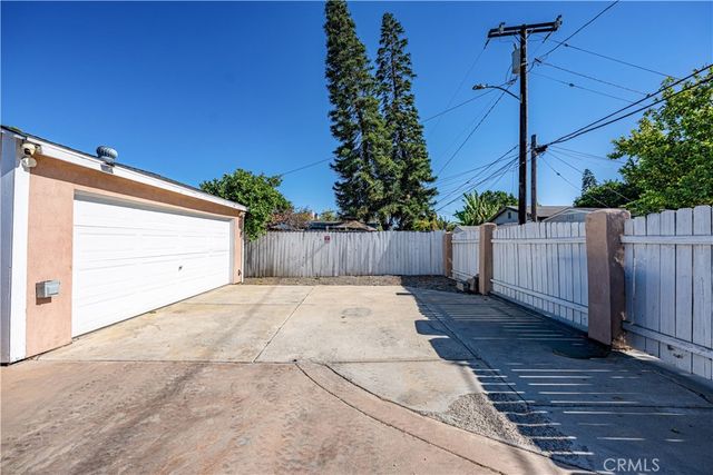 18319 Norwalk Boulevard, Artesia, CA 90701