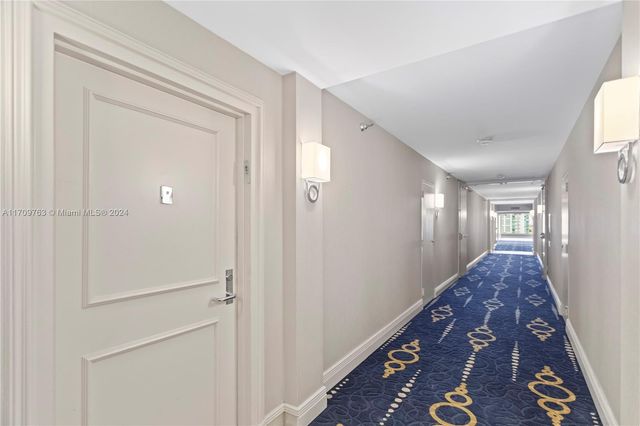 19101 NE 36th Ct 902, Aventura, FL 33180