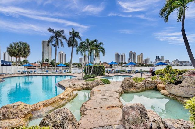 19101 NE 36th Ct 902, Aventura, FL 33180