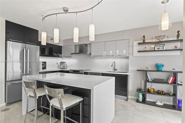 19101 NE 36th Ct 902, Aventura, FL 33180