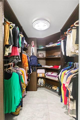 19101 NE 36th Ct 902, Aventura, FL 33180