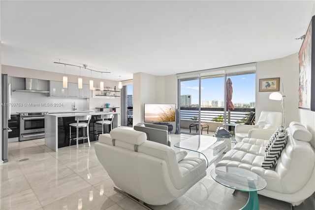 19101 NE 36th Ct 902, Aventura, FL 33180