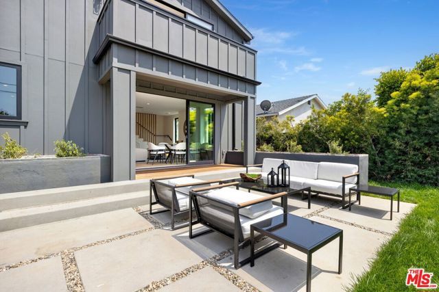 4323 Beethoven Street, Los Angeles, CA 90066