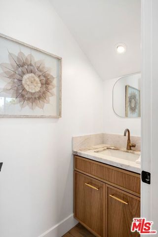 4323 Beethoven Street, Los Angeles, CA 90066
