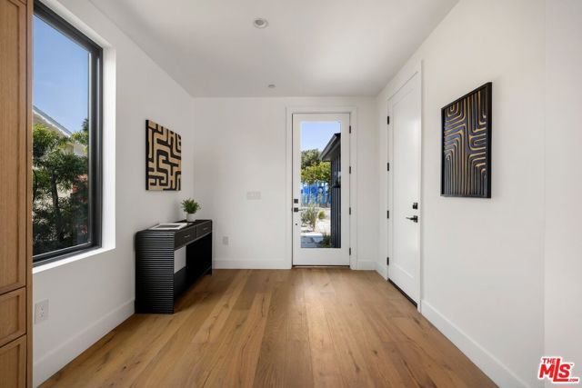 4323 Beethoven Street, Los Angeles, CA 90066