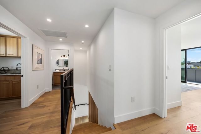4323 Beethoven Street, Los Angeles, CA 90066