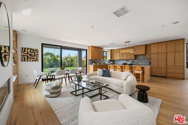 4323 Beethoven Street, Los Angeles, CA 90066
