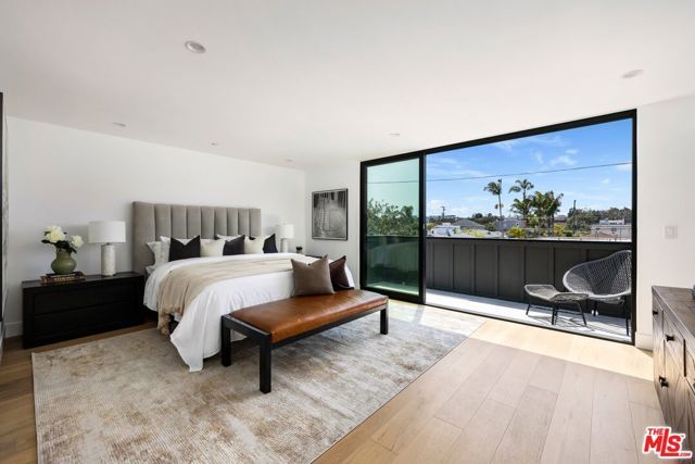 4323 Beethoven Street, Los Angeles, CA 90066