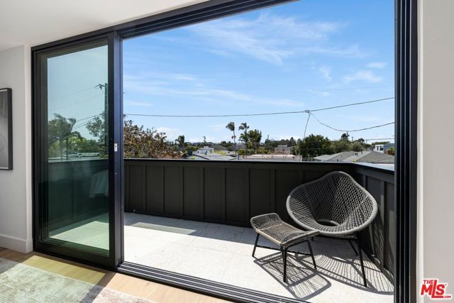 4323 Beethoven Street, Los Angeles, CA 90066