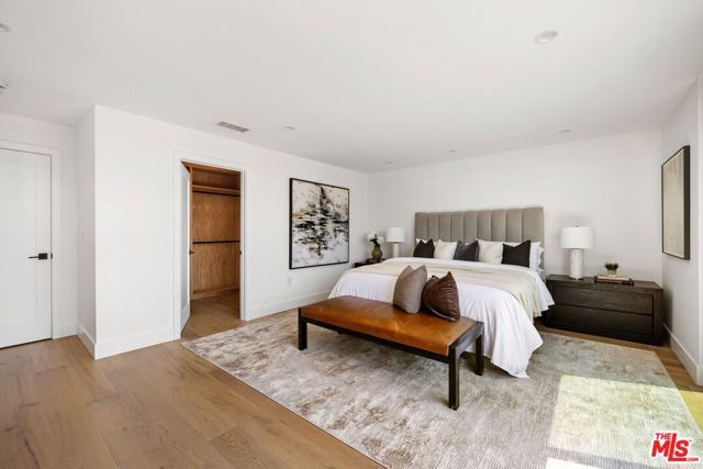 4323 Beethoven Street, Los Angeles, CA 90066