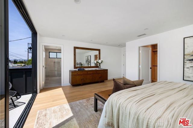 4323 Beethoven Street, Los Angeles, CA 90066