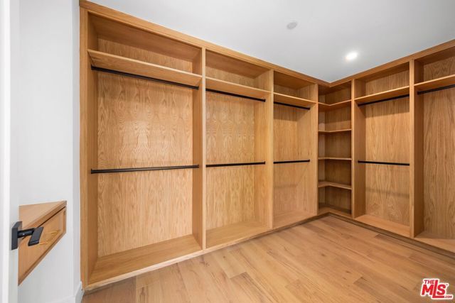 4323 Beethoven Street, Los Angeles, CA 90066