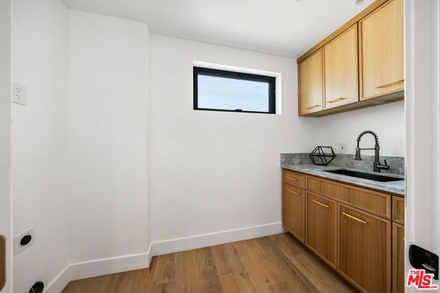 4323 Beethoven Street, Los Angeles, CA 90066