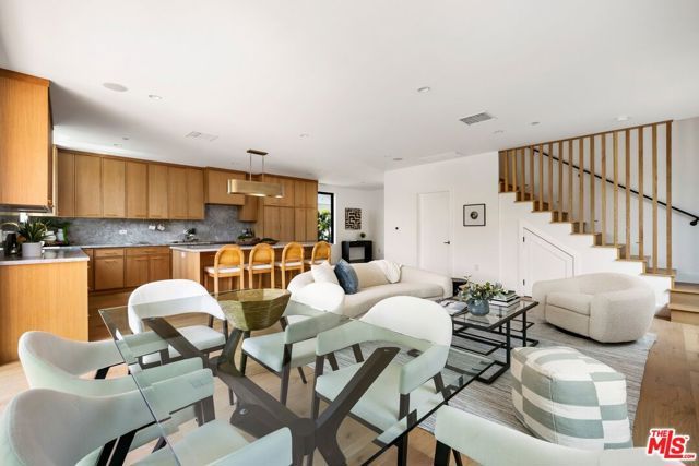 4323 Beethoven Street, Los Angeles, CA 90066