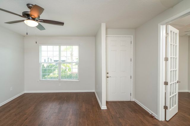 494 Aventurine Ave, St Augustine, FL 32086