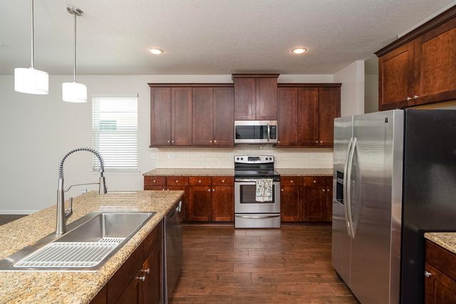 494 Aventurine Ave, St Augustine, FL 32086