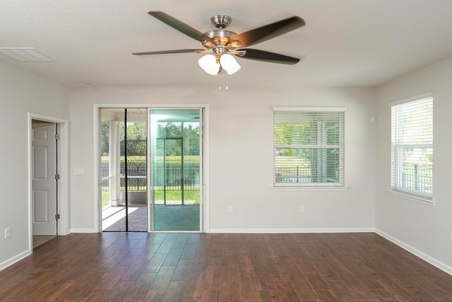 494 Aventurine Ave, St Augustine, FL 32086