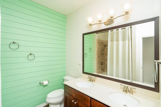 494 Aventurine Ave, St Augustine, FL 32086