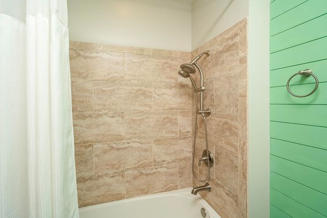 494 Aventurine Ave, St Augustine, FL 32086